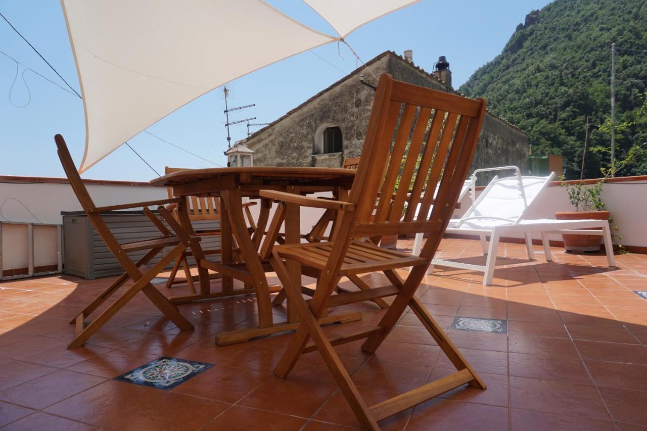 Appartement Donna Rosalia à Amalfi Extérieur photo